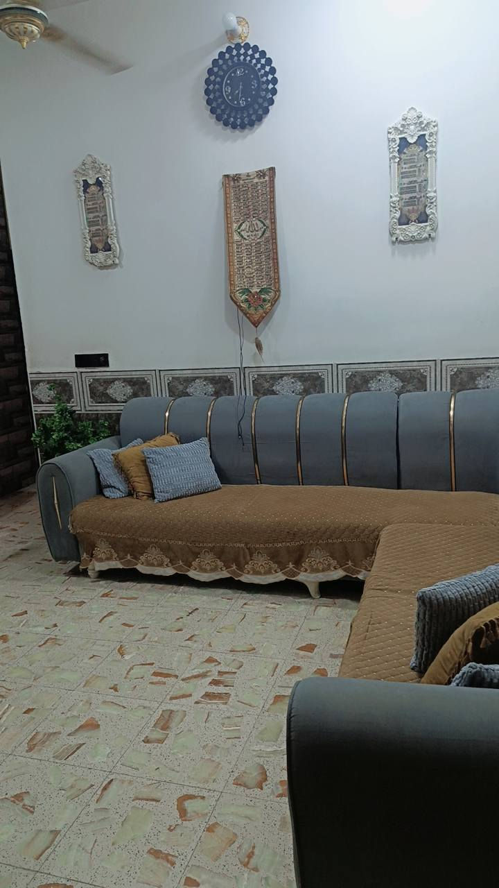 بيت للبيع 100متر طابق ونص بنيان درجه اولئ مطلوب للاسكان ...عنوان البيت حي النداء شارع المجمعات مقابيل مخبز الكراده قريب عالشارع العام للاستفسار اكثر الاتصال عالرقم ***********

