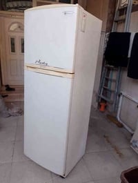 ثلاجه • جوان • خناقين