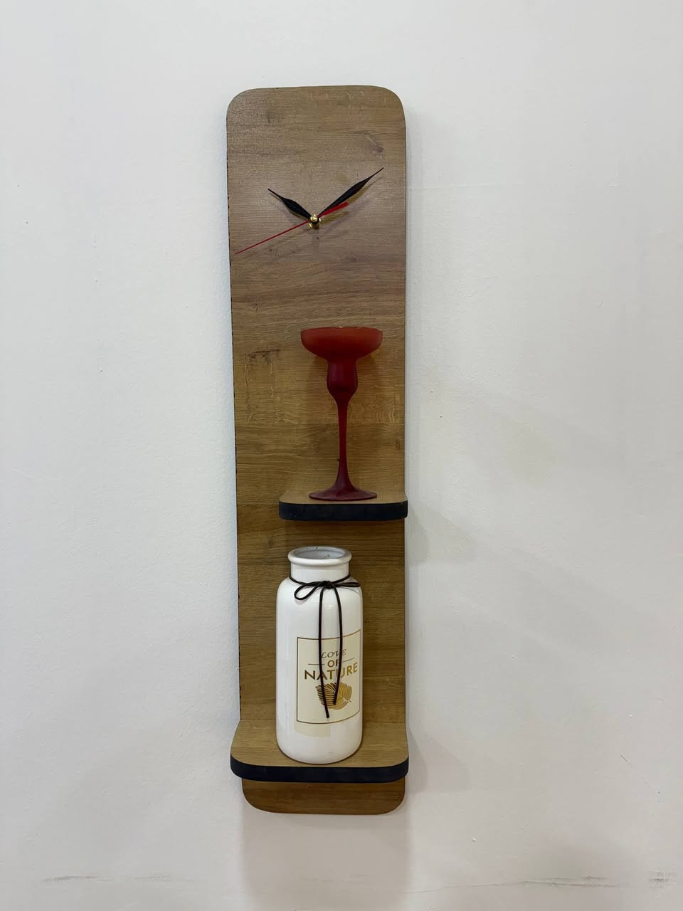 🔥 ليش تدفع أكثر على رفوف عادية بينما تقدر ترفع ذوق بيتك بـ 25 بس؟!
رفوف خشب MDF بتصميم أنيق وعصري تضيف لمسة فخامة لأي زاوية ببيتك 😍
مثالية لغرفة المعيشة، المطبخ أو حتى غرف النوم ✔️
✨ جودة عالية
✨ شكل مرتب وسهل التركيب
✨ تتحمل الاستخدام اليومي
💥 عرض خاص لفترة محدودة: بس بـ 25
🚚 توصيل مجاني لحد باب بيتك
لا تضيع الفرصة! خلي بيتك يبان أرتب وأجمل اليوم قبل باچر 🔥
📩 راسلنا خاص واحجز رفوفك الآن!

#عروض_العيد
#ستاند_خشب
#ديكور_العيد
#عروض_خاصة
#لمسة_أناقة


**إذا كنت صاحب هذا الإعلان وتريد حذفه لأي سبب، رجاءا أرسل رسالة إلى الدعم الفني**