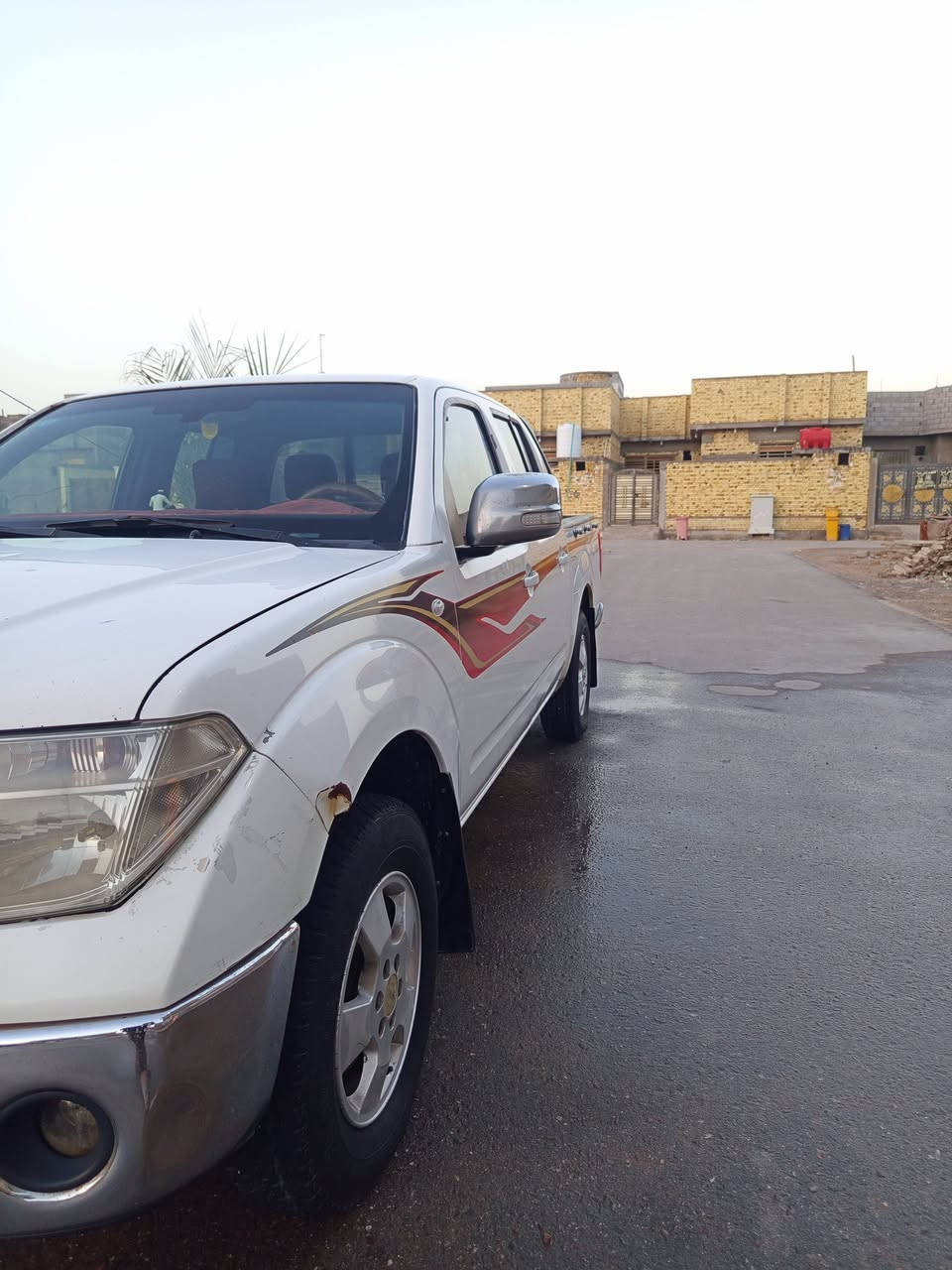 سلام عليكم نيسان نيفاره البيع المديل 2011 محرك مفتوح البدي بي ملاحضات مكاني بصره الستفسار   ***********    السعر   95. وبيه مجال
