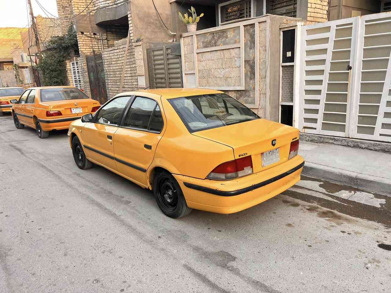 السلام عليكم
سمند ٢٠١١ للبيع
مكفوله من التبديل والصبغ فقط معجون قليل بالهلال موضح بالصور 
كير ومكينه خير من الله
تبريد نقص غاز
داخلها صاج دوشمة جديده
حداديه كاملة صدر درايم شفتات دبلات جدد
تايرات امامي جديد والخلفي جيد
رقمها الماني باقي بس استلام 
سيارة باسمي
سعرها ٣٨$
بغداد/الامين
***********
