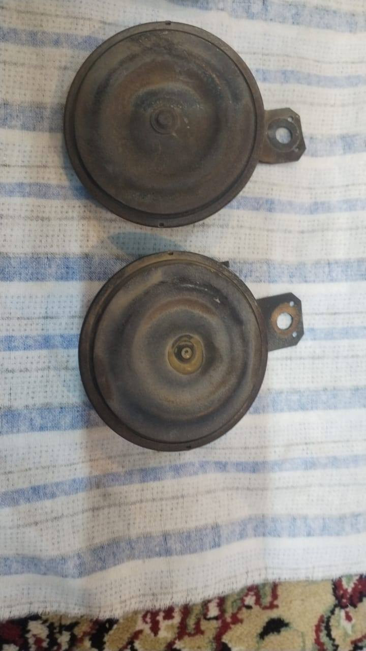 السلام عليكم
لبيع هورن سيدان
فيشه حمره  شرط ما داكات بل عراق
سعر الفيشه الحمره ١٦٠ وبيه مجال
العنوان النجف لاشرف
***********
