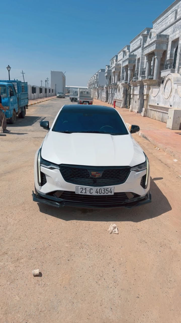CT42021  كديلاك
داخل بيجي 

لون ابيض 

السياره فتحه 

قطعه صبغ فقط 

ماشيه 66 الف كيلو 

رقم شمالي سعر228

***********

للبيع او مراوس

