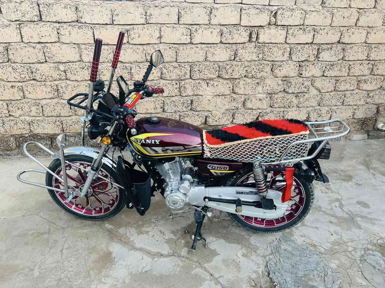 السلام عليكم
موطور سيفان موديل ٢٠٢٥ للبيع
محرك ١٥٠ 

نضافه فول ما مفتوح شرط 

منفيس كارتوني مكاتبه 

تشغيل عن بعد بصمتين وياه 

ما ناقصه اي شي 

تشغل وتمشي كنترول عن بعد 

السعر (((((790))))) الف وبيه مجال حك الجيه 

اتصل على الرقم ودلل ***********
