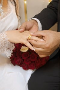 هلو بنات شلونكم الي تريد مصوره هذا رقمي 07711482166 متواجده وات ساب