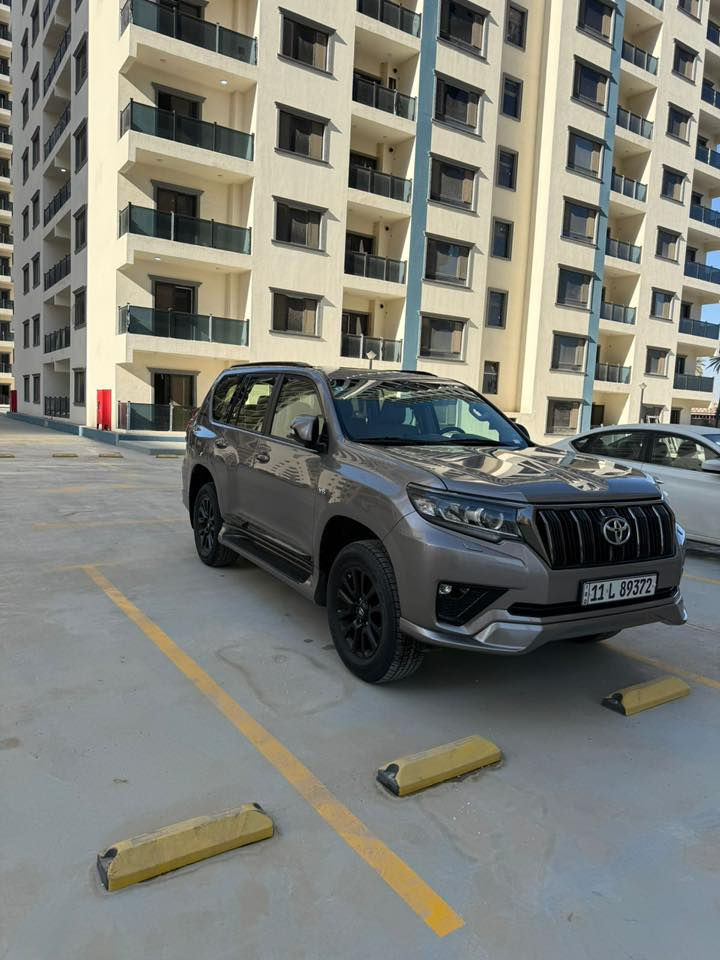 سلام عليكم
برادو 2021 وكاله ساس 
مكفوله من كلشي 
سياره نظيفه بمعنى الكلمه 
ماشيه ٦٤ الف كيلو 
فول مواصفات مد نايت المعروف 
المكان شارع مطار بغداد الدولي 
السعر 43200$
للاتصال 
*********** 
متاح واتساب
