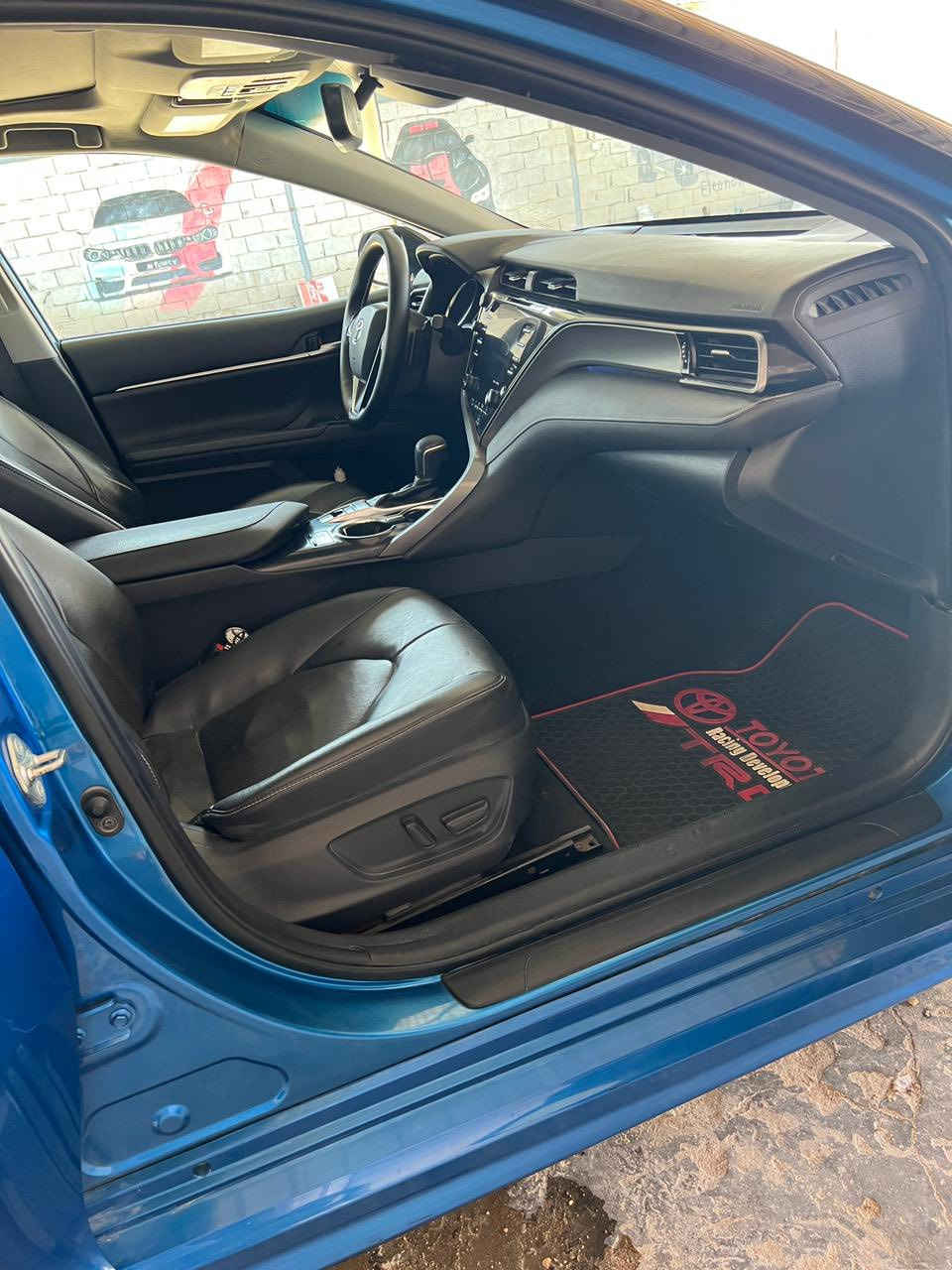 ‏2019 𝐓𝐎𝐘𝐎𝐓𝐀 𝐂𝐀𝐌𝐑𝐘-𝐗𝐒𝐄
تويوتا كامري  (XSE) موديل 2019

اللوان :  چويتي

عداد المسافة :190

حجم المحرك :  2.5 (4.سلندر)

نظام دفع امامي (تو ويل) بانزين

سعرها177 وبيه  مجال 
الحادث: جاملغ الامامي  والبنيد وحافه الباب كد اصبع معدله سوناره مرفق مع الصور 
المواصفات 🔚 𝐗𝐒𝐄

فول فول مواصفات 1/1

فتحة سقف باورما
داخل اسود
سماعات JBL 
داخل ليد بيلادي
شاشة كبير لمس
شحن واير ليس
كاميرة دوارة
ابواب  بصمة
بصمة تشغيل 
تشغيل عن بعد (𝐑𝐄𝐌𝐎𝐓𝐄 𝐒𝐓𝐀𝐑𝐓)
هاند بريك بصمة
اوتو هولد (𝐀𝐔𝐓𝐎 𝐇𝐎𝐋𝐃)
اوتو ستارت (𝐀𝐔𝐓𝐎 𝐒𝐓𝐀𝐑𝐓)
اوتو ستوب (𝐀𝐔𝐓𝐎 𝐒𝐓𝐎𝐏)
رادار امامي (تحديد مسار)
‌‎رادار جانبي (نقاط عمياء)
‌‎رادار خلفي (التحذير من الاصطدام)
‌‎حساسات امامي
‌‎حساسات جانبي 
‌‎حساسات خلفي 
نظام (𝐄𝐂𝐎)
نظام (𝐍𝐎𝐑𝐌𝐀𝐋)
نظام (𝐒𝐏𝐎𝐑𝐓)
مانع انزلاق+𝐀𝐁𝐒
تحكيم استيرن
استيرن هيتر
كشنات جلد
كشنات كهربائي
كشنات هيتر
تبريد لمس
تبريد مركزي (امامي + خلفي)
لايتات (𝐋𝐄𝐃) عدسة زينون بيلادي
بكلايتات (𝐋𝐄𝐃) بيلادي
ويل كروم                     ملاحضه السياره عليه ادامه كامله من حداديه تايرات جديده تبريده حلو السياره مناقصه شي وبلعافيه عله الياخذه 
.
عنوان الديوانيه ***********
