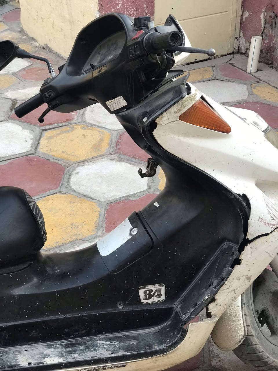 السلام عليكم دراجه فورسايد مجفته تجفيت شرط خيط دخان ماكو البيع دراجه شغاله جطل تشتغل ماعرف شنو عطل مالتهه احتمال باتري ضعيف سعره ٣٠٠ هاذه رقمي*********** بغداد مدينة الصدر
