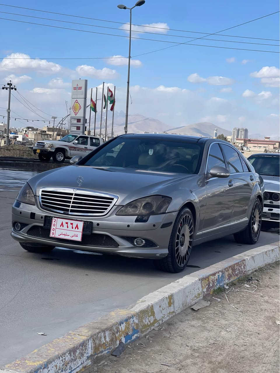 مارسیدس s class  v8مووس مووس فوول فوول مواسەفات دوبەیە کارەبای و گێر و مەکینە مەزبووت سعری ٦٢ گەلا کەمێ مەجال گۆرینەوەش ژمارەی موبایل *********** فایبەری لەسەرە السليمانية, العراق
