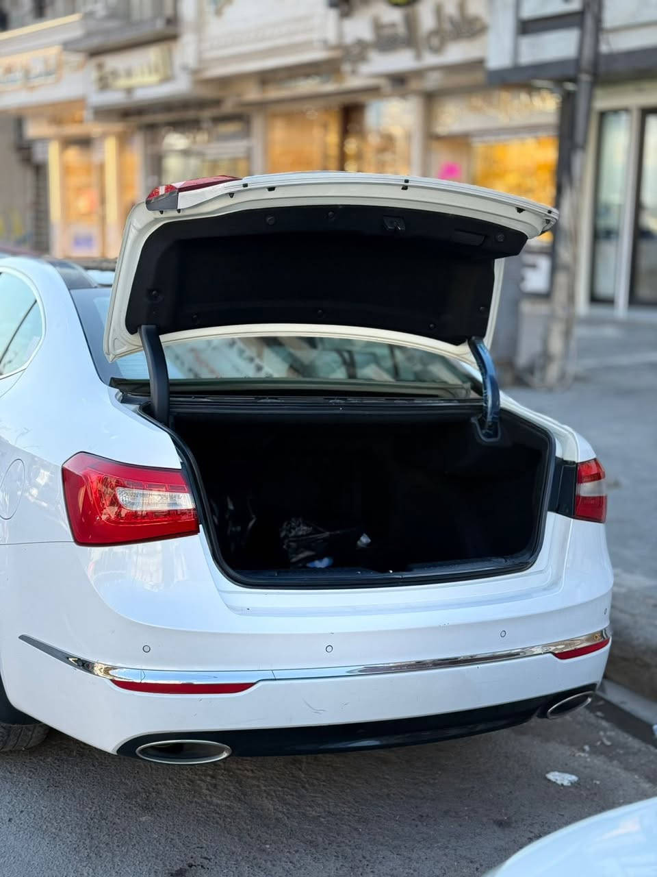 كيا كادنزا
موديل ٢٠١٤ خليجي 

مكفوله كفاله عامه

محرك ٦ سلندر

بصمه 

تبريد قطعتين 

داخل ملكي لون صدفي

بانوراما 

سياره جاهزه من كلشي 

ماتصرف عليها شي 

بردات خلفيه اوتوماتيك

مري شفط

كشنات تدفئه تبريد

فول مواصفات vip

ماشيه :١٠٠

 

الهاتف :***********

السعر :١٧٨

وبيها مجال لشراي
