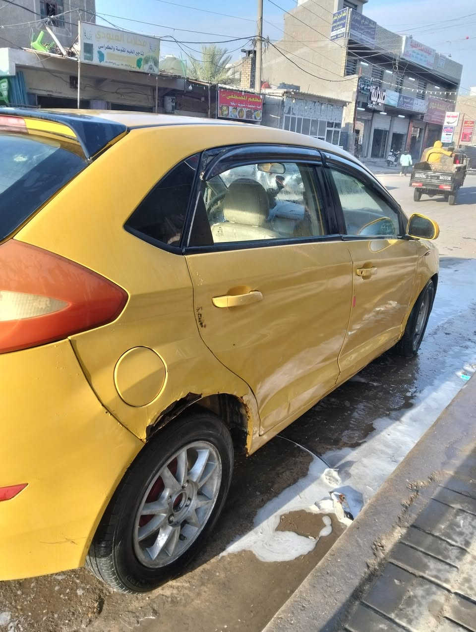 السلام عليكم شيري فلاوين موديل 2013رقم بغداد نكليزي مشروع وطني مصفره هيئه
وغرامات بيه درايم شفت واحد سعر 37وبيه مجال مكاني بغداد  مدينه الصدر***********
