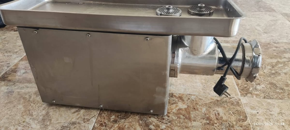 مكينه ثرم للبيع
***********
