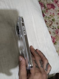 13 برو ماكس ذاكره 256 بطاريه 80 بلاديه يوم كامل يكفيك مبدل شاشه وكامره...