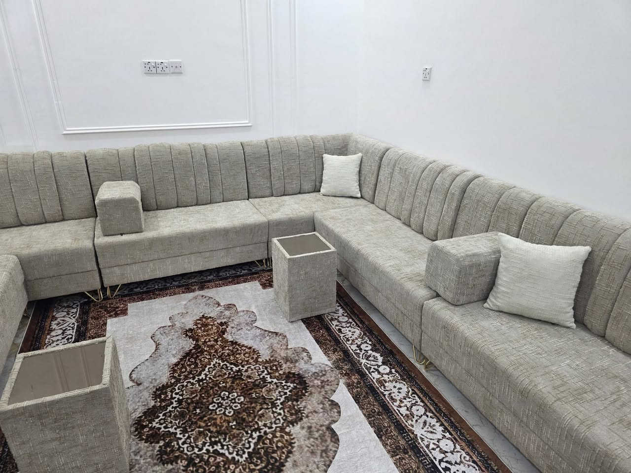 ✨ ديوان أنيق بتصميم عصري ولمسات راقية ✨
نقدم لكم هذا الديوان الفخم بتشطيب متقن وقماش عالي الجودة يمنح الراحة والأناقة في آنٍ واحد. تصميم مميز يناسب المجالس العائلية والاستقبالات، مع تنفيذ دقيق واهتمام بأدق التفاصيل.
✅ خامات ممتازة
✅ خياطة وتشطيب احترافي
✅ راحة ومتانة عالية
✅ إمكانية التنفيذ بالألوان والمقاسات حسب الطلب
للطلب والاستفسار يرجى مراسلتنا على الخاص أو الاتصال بنا.
***********
#السماوة
#الخضر
#ديوان
#مجالس_عراقية
#تفصيل_ديوانات
#قنفات
#اثاث_عراقي
#ديكور_منزلي
#نجارة
#دوشمة
#اثاث_مودرن
#مجالس_فخمة
#العراق
#متابعة
#لايك
#اكسبلور
#تصميم_داخلي
#ديكور
#اثاث
#بيع_وشراء
#سوق_السماوة
#الخضر_العراق
#دعم_المشاريع
#جودة_عالية
#تفصيل_حسب_الطلب
