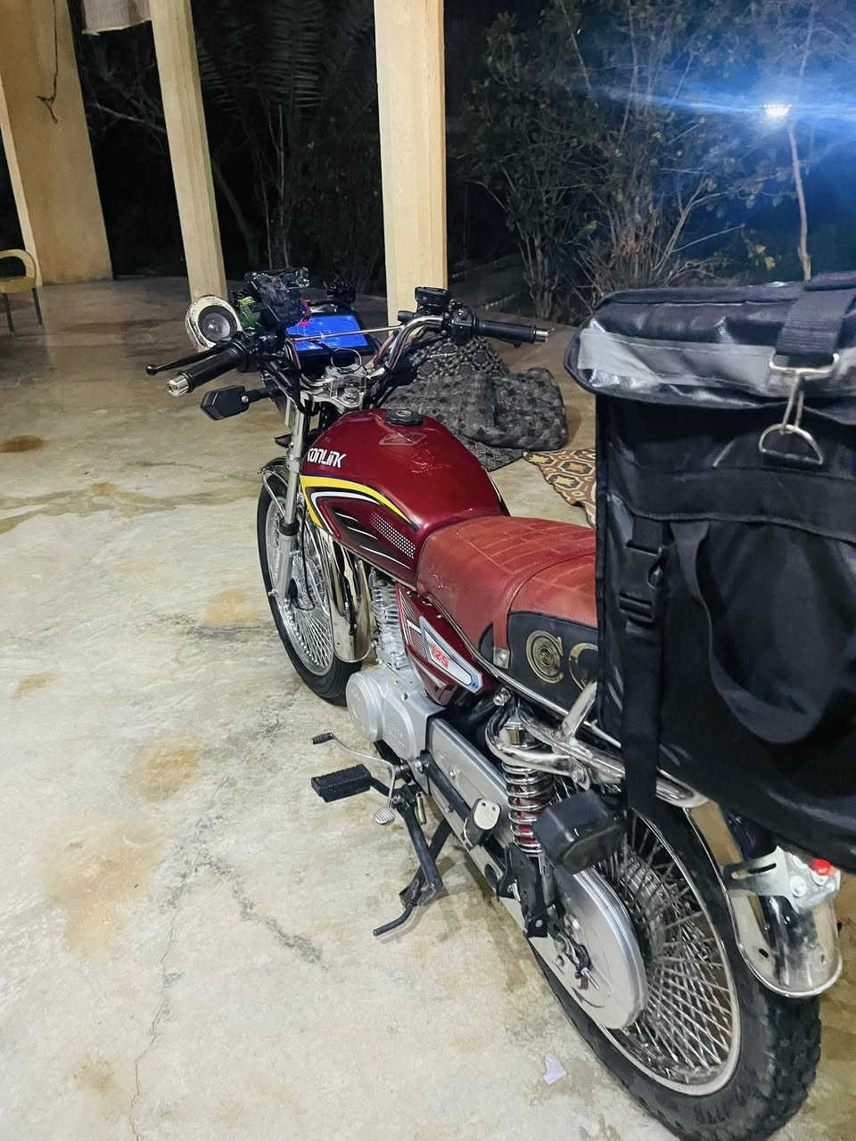 من رخصة صاحب الگروب.....
السلام عليكم ورحمة الله وبركاتة 

دراجه تايگر2025  الباب الأول 

5كير

الدراجه ماناقصهة كلشي منين ماتجيهة كامله 

مامتعوبه ولامشتغله دلفري ولاهم يحزنون 

الدراجه تريد خيال 

صالنصه رياضي محرك مفتوح بدل ولفات ويريد فيلسه

وتجي وتشوف شوف العين ومانختلف 

السعر550 مجال بسيط حگ الجيه

المكان تكريت

‭0777 469 3925‬
