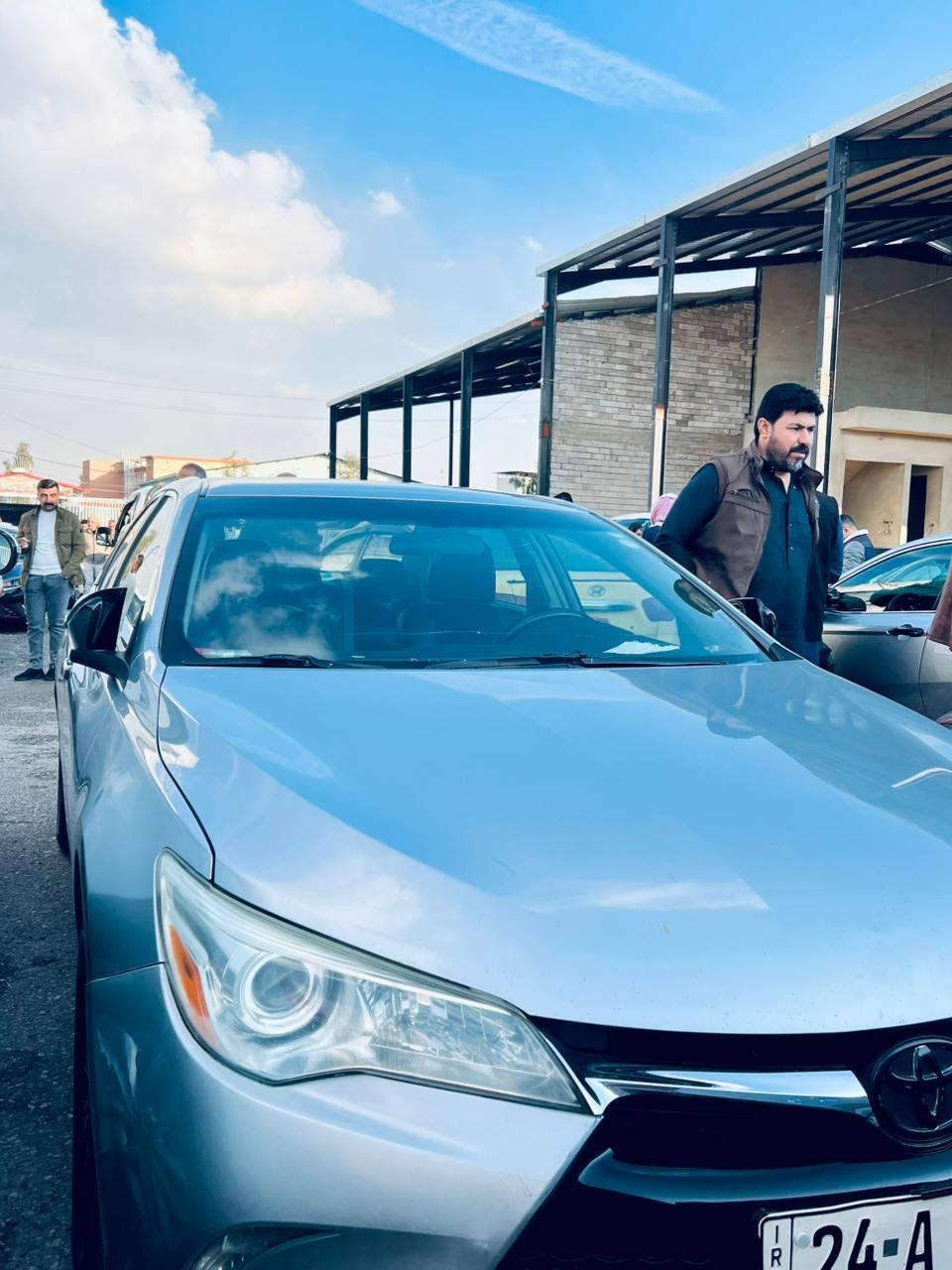 كامري للبيع
موديل 2016
بدون صبغ
بدون ضربه
رقم جديد
سنويه جديده
داخل نص جلد
بصمه تشغيل
تشغيل عن بعد
منضومه غاز ضمان ٥ سنوات
سياره احلا من الصور شرط
كلشي بيها جديد صدر حداديه تأيرات
محرك 4  
شرط المحرك والكير
مواصفات السياره LE
السياره سعرها 170$
غير متواجد ع الفيس الرقم فقط أو الواتساب
***********
