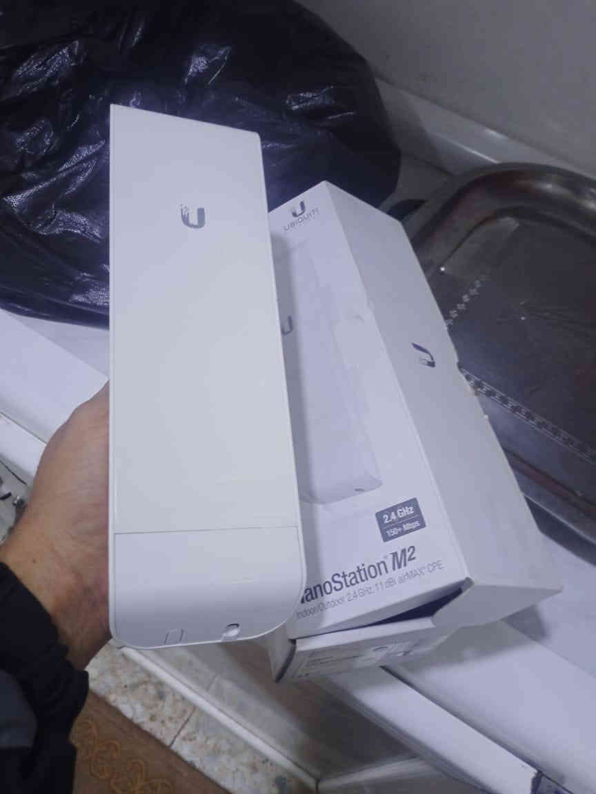 من رخصه الادمن المحترم متوفر : 
*لايت بيم شرط الشغل والضمان عدد 25 قطعه سعر القطعه 33 الف قفل 
*قطعه m2xw جديده بالباكيت استخدام يومين سعر 45 الف 
متوفر توصيل 5 الاف لكل المحافظات ***********
