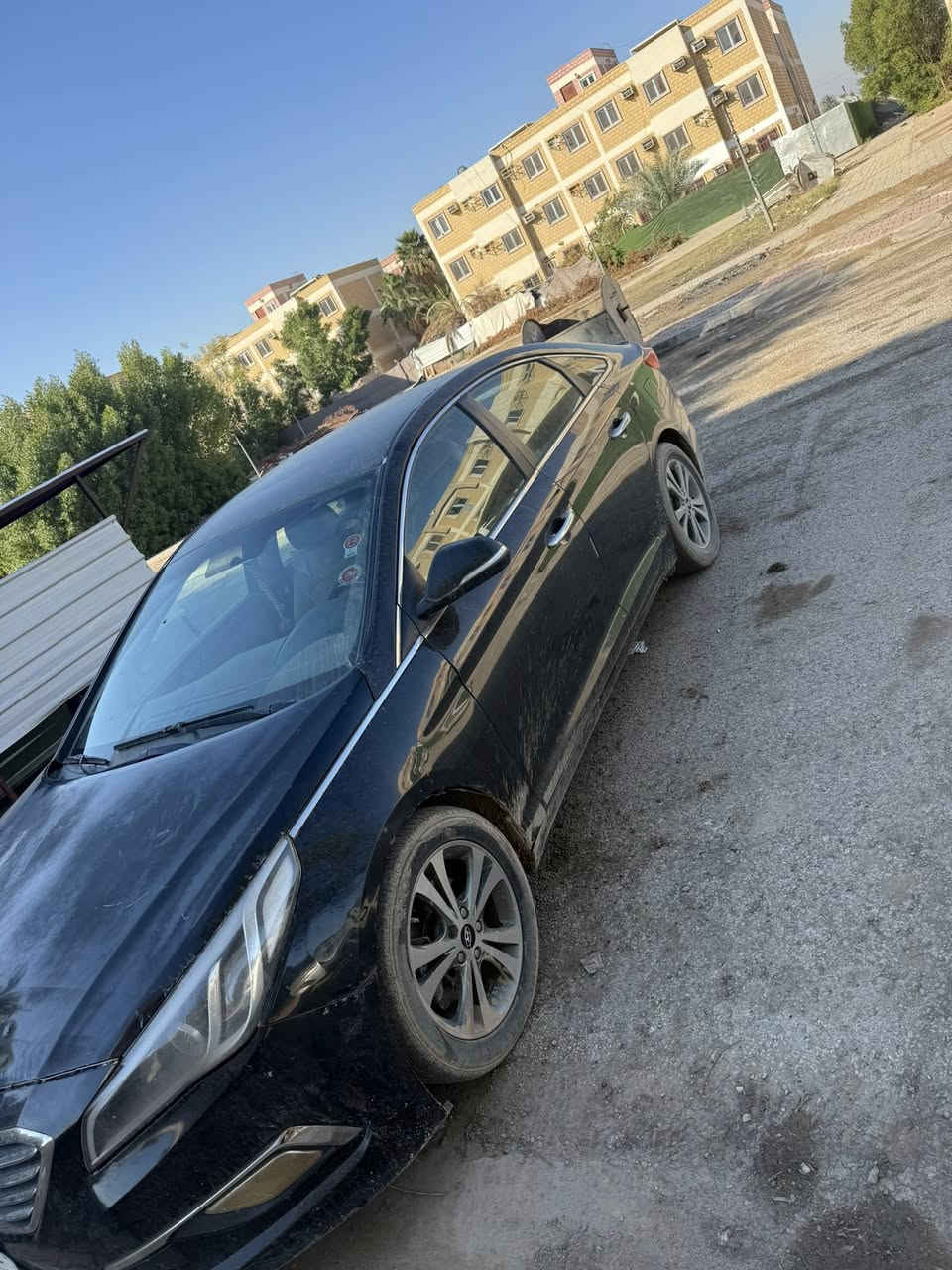 سوناته موديل 2017 رقم شمالي  سياره تحويل وكاله ثاني يوم  حادث فقط فقط بنيد سعره 97 مكان بابل سياره بسمنا لاستفسار***********
