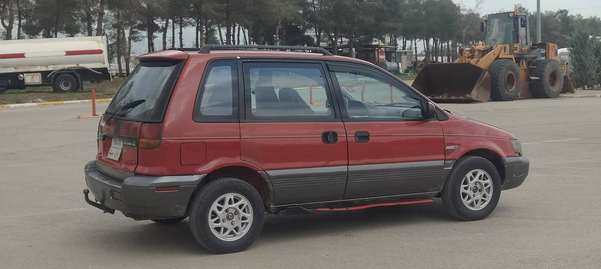 مستەربووشی مودێل ١٩٩٢
ژ.م ***********یان***********
شوێن سلێمانی نرخی ٣٦گەڵا
گێڕومەکینەی بەشەرت 
مەکینەی گۆڕاوە بەکامری  زۆر بەهەڵمەت و بێ کێشەیە
گێڕ تۆماتیک
تاغم پێشی تندوو تۆڵە 
چوار تایەی تازەی لەژێرە
سەنەوی سێ مانگە بەسەرچوە تەحویل غرامەی بەشەرت
تەبرید وو کارەبای بەشەرت السليمانية, العراق
