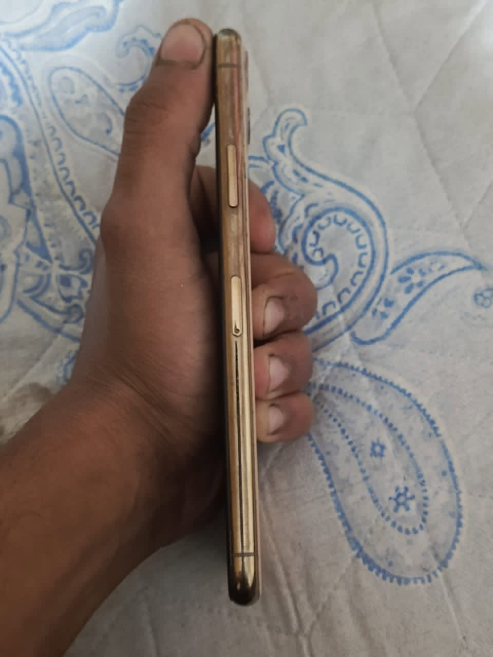السلام عليكم أيفون 11برو ماكس للبيع حيل نضيف مكاني جدعه رقم الهاتف *********** دبل خط ثاكره 256
