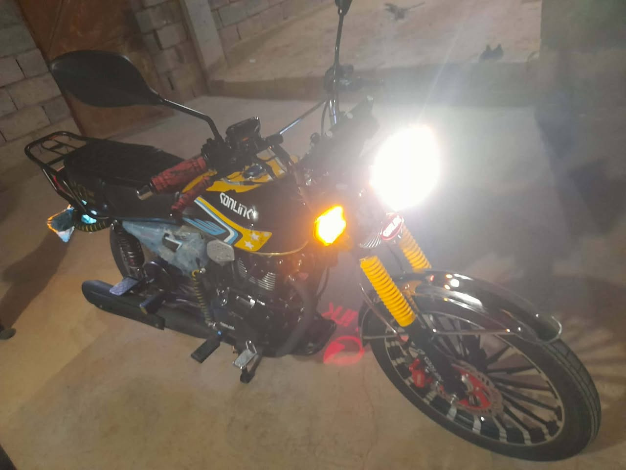 سلام عليكم شباب دراجه 25بعد جديد صار 15يوم من شددت عراضه 900 للتصال على رقم ومراسلت حساب ***********
