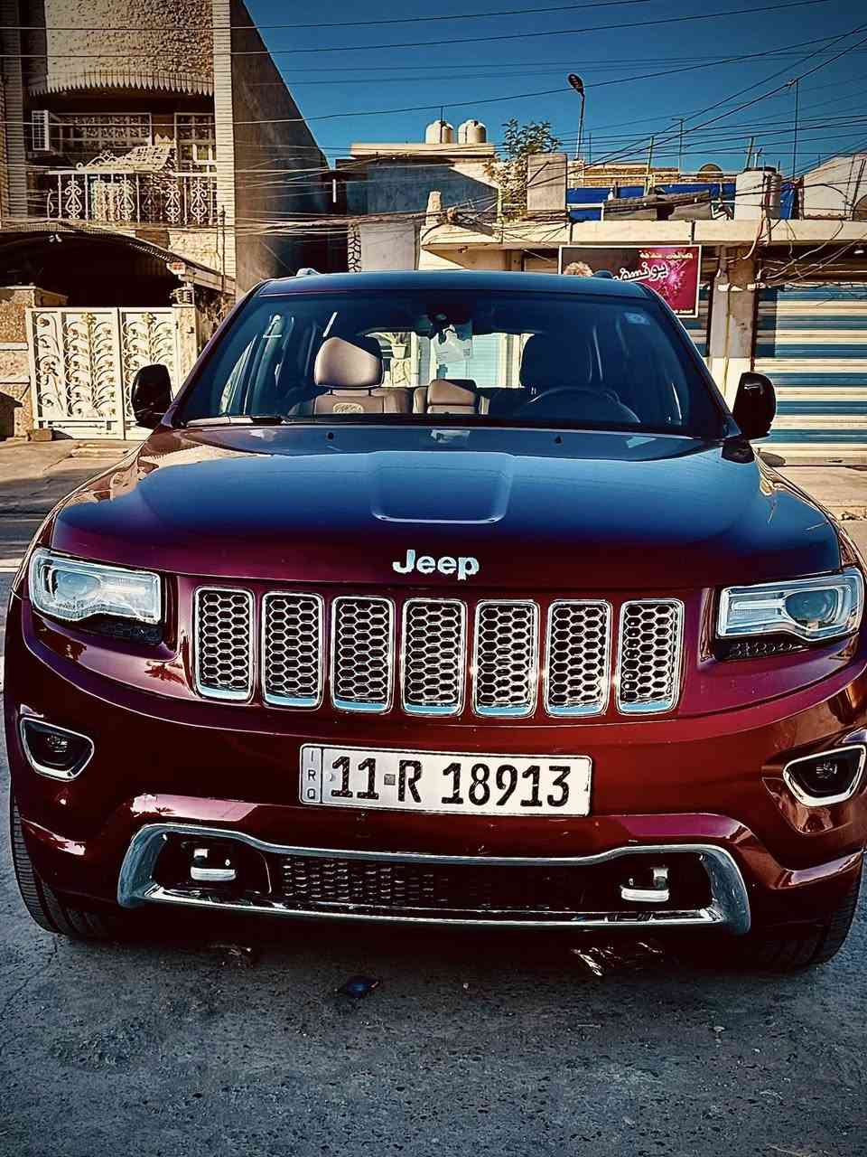 السلام عليكم 
من رخصة الادمن الحبيب 
Jeeb 2014 خليجي. بيها باب وره الصدر مبدل مصبوغ 
وبارد قليل بالباب الخلفي وره السائق 
زراك لايت كشنات كهرباء مري شفط فتحه صندوك + تشغيل ع بعد 
للاستفسار. 
*********** متواجد ع فيس + واتساب 
مرقمه كامله باسمي بغداد
