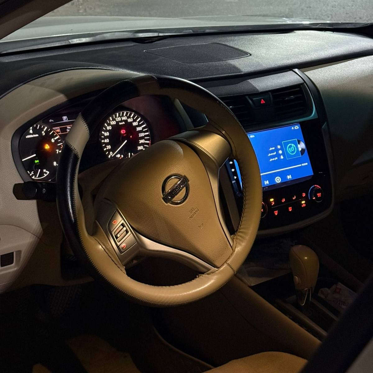 نیسان ئەڵتیما 2017 ڕەنگی سپی 
مواسەفات خلیجی 
173 هەزار کیلۆمەتر ڕۆیشتووە
ڕەقم سلێمانی بەناوی خۆمەوەیە 
تحویل و غەرامە بەشەرت 
سەنەوی و هەزە نوێیە 
هیچ مەسرەفێکی تێدانیە 
سەیارەکە بێ بۆیاخ 
تەنها دوو پەنجە سارد لای ڕەقمی دواوەی 

سـعـر : لە کۆمێنت داوابکە ڕاستەوخۆ بۆت دێت 📥 

گێر و مەکیەنەی بەشەرت 
هیچ کێشەیەکی تێدا نییە 

ژمارەی خاوەنەکەی 
***********
