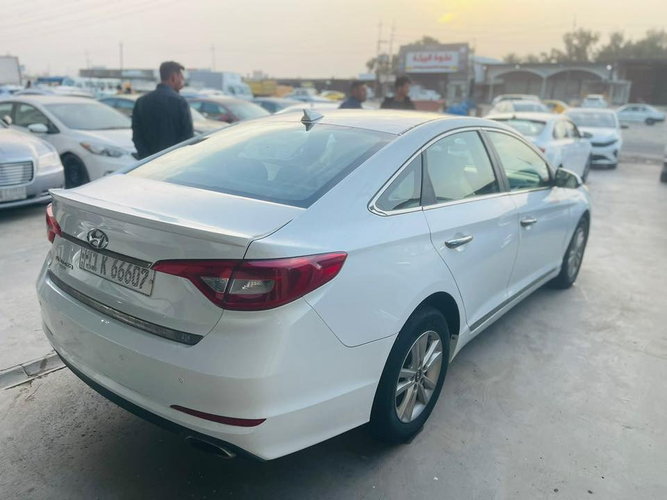 سلام عليكم للبيع سوناتا 2017 امريكي كلين بدون اي حادث مكفوله كفاله عامه كير محرك صدر تخم تاير تبريد ثلج السيارا مابيها نقص برغي السعر 135 وبيها مجال مكان بغداد لاستفسار 
***********
