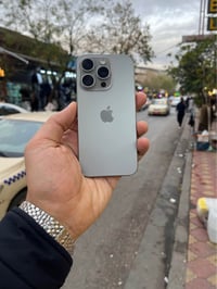 آيفون 15 برو • 128 • تيتانيوم طبيعي
