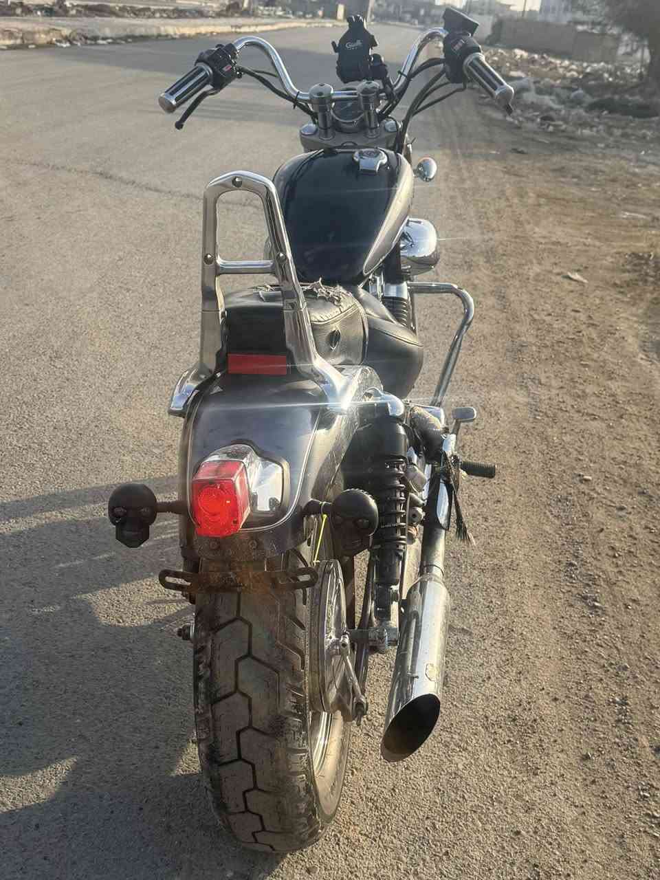 سلام عليكم
هارلي فيراكو للبيع 

كلاسك نيكلات كلها تلمع

400 مكينه 

دراجه تخبل بانزين كله محسن دهن جديد ادامه جديده 

بيها فقط صوت تفيلس 

شلعته معدله تخبل

كهربيات كلها شغاله 

ويها منفيس 

السعر:900 وبيها مجال 

رقم : ***********

مكان:الحسينيه
