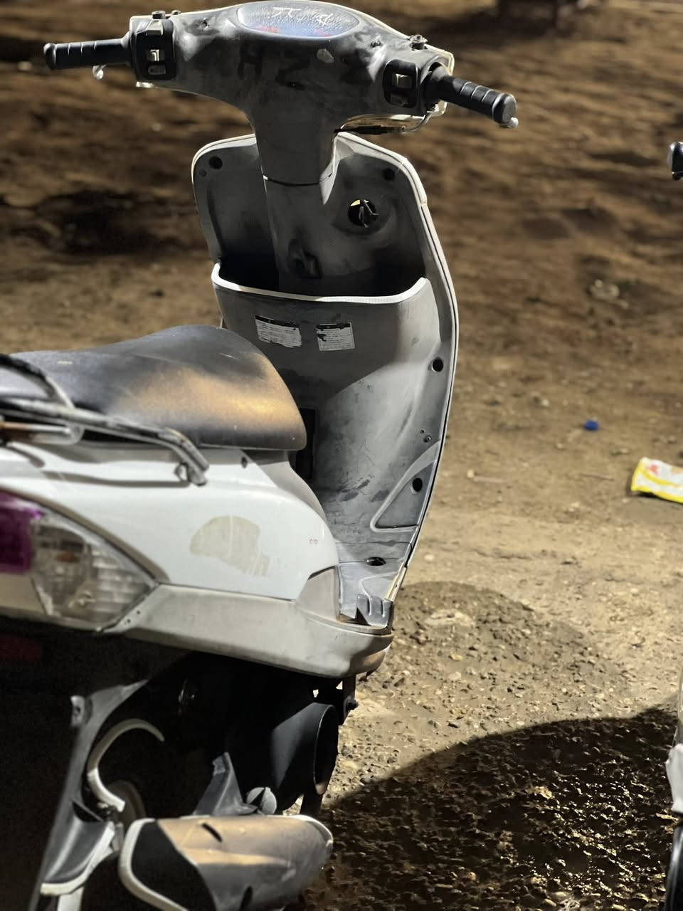 السلام عليكم دراجه ماكس منغولي كفاله عل فحص السعر ٧٥٠و بيه مجال قليل المكان ديوانية العروبه الثانيه شارع الكوام لاستفسار اتصل على رقم ***********
