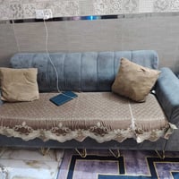 كنبة • أثاث