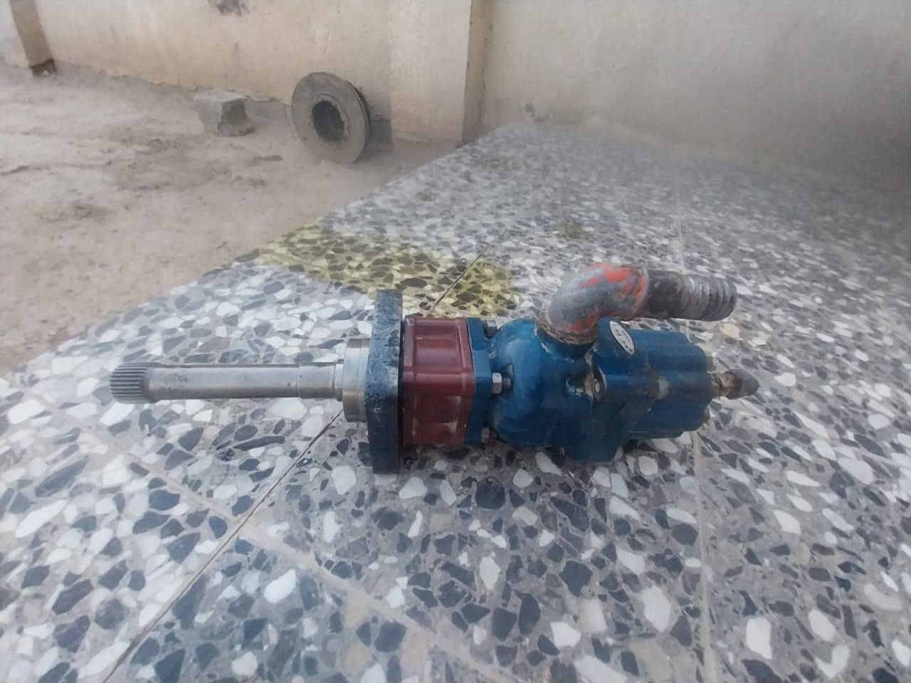 مضخه كرين حجم ٨٥ اصليه شرط الشغل للبيع اي ستفسار تصل ***********
