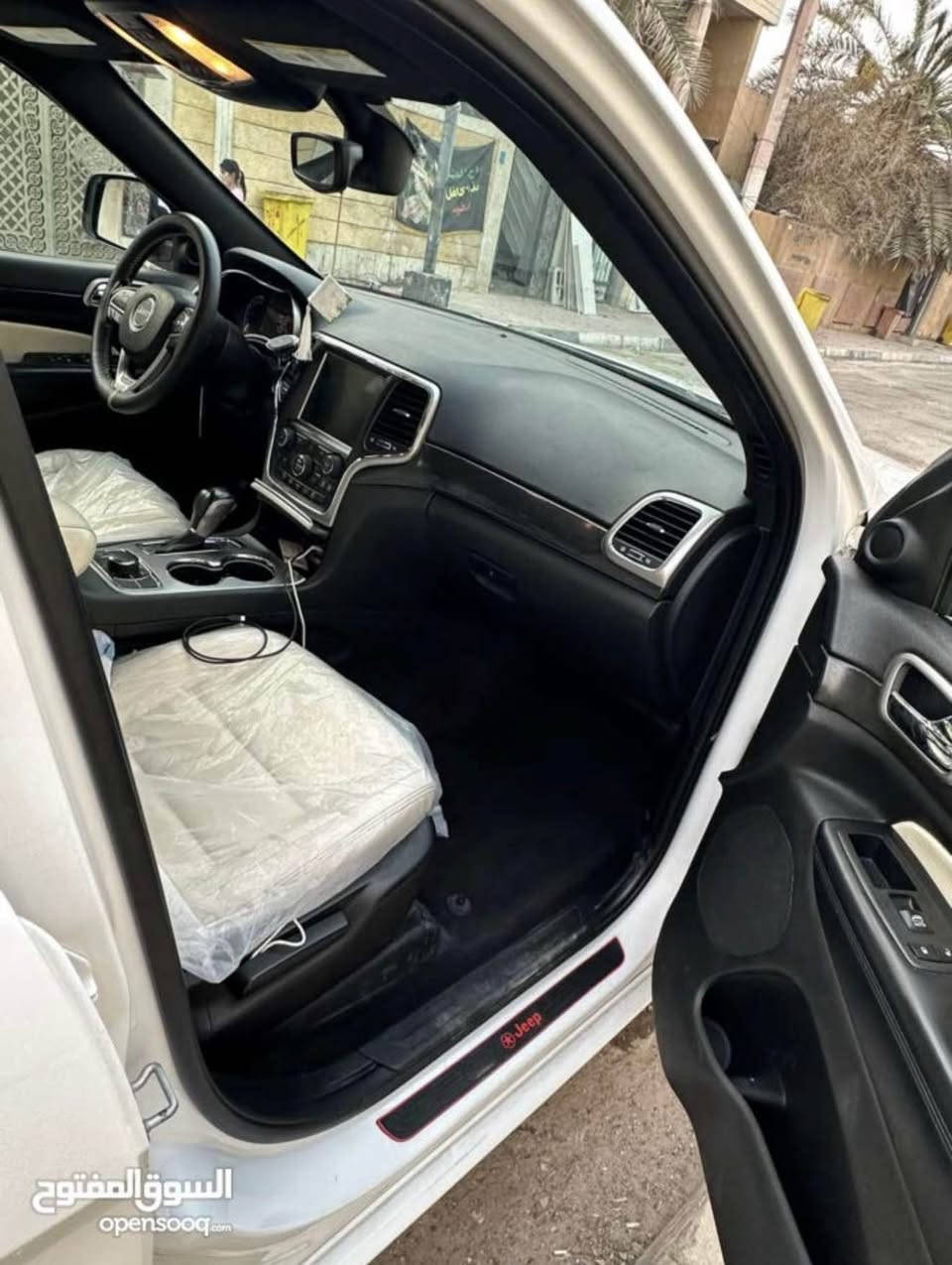 جيب شيروكي كندية بلاك توب ابيض 2017
فقط بارد +ضربه وصبغ بالجاملغ الايسر والصندوق السيارة ماشية 100 ميل
المواصفات :
المحرك : V6. 3.6L . كفاله
* دفع رباعي 4x4 .
*شفتات كير
* ويل قياس 20 انج .
* سقف فتحه
* شاشه كبيرة 8.4
* المصابيح الأمامية زنون .
* كشافات الضباب زنون .
* تشغيل عن بعد .
* صندوق كهربائي.
* حساسات خلفية .
* كاميرا خلفية .
* بلوتوث تلفون .
* محدد سرعة .
* نظام التشغيل والاطفاء الاوتوماتيكي (Auto Start
• (System
Auto Break System) نظام بريك اوتماتيكي *
* رقم بصرة جديد بسمي سنويه تنتهي 2030 تحويل ثاني
يوم ‭+964 777 934 5554‬
السيارة للمراوس البصرة, العراق


**إذا كنت صاحب هذا الإعلان وتريد حذفه لأي سبب، رجاءا أرسل رسالة إلى الدعم الفني**