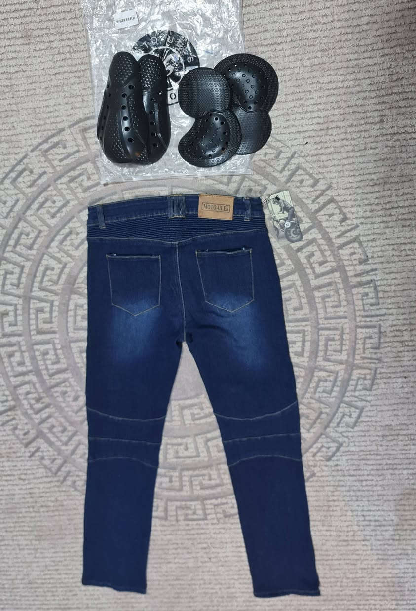 بنطرون سيفتي حجم M
السعر ١٥ الف مع التوصيل ١


**إذا كنت صاحب هذا الإعلان وتريد حذفه لأي سبب، رجاءا أرسل رسالة إلى الدعم الفني**