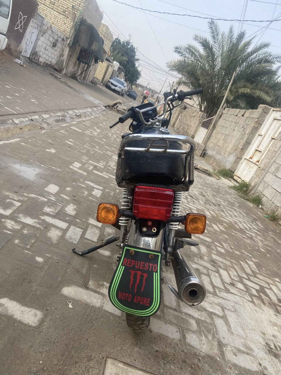 السلام عليكم أيراني ٥ كير مكينه ٢٢ كشر ١٨ دراجه كلشي شغل بيه اشاير دبل اشاره لد نشره كامله  السعر ٥٠٠ وبيه مجال مكان بغداد الشعب رقم الهاتف ***********
