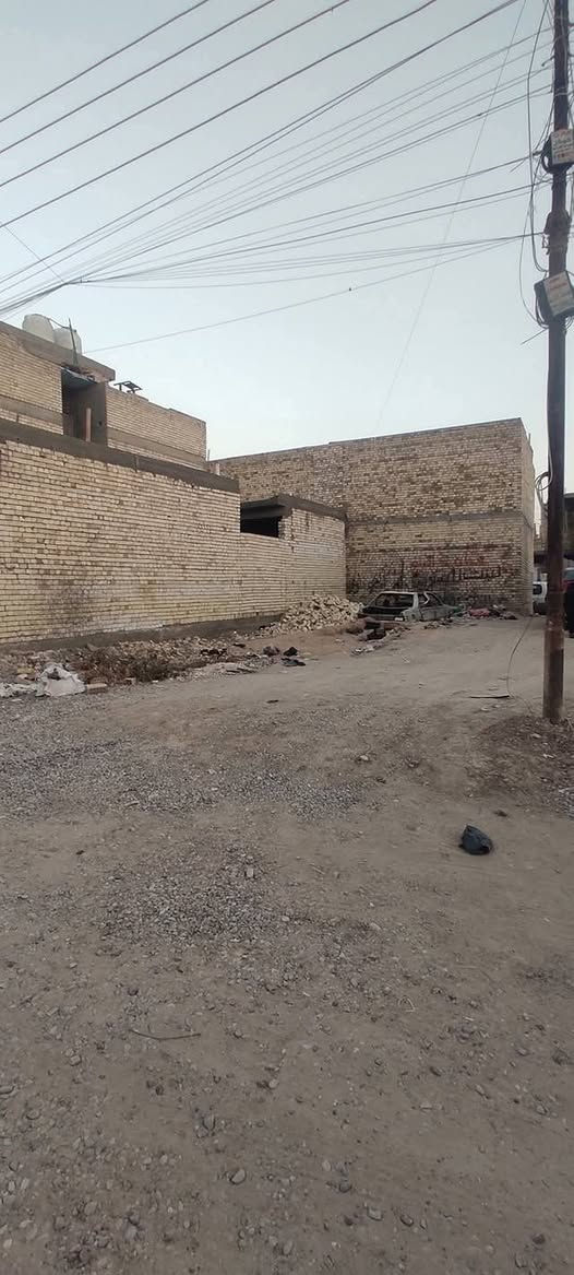 سلام عليكم توفرت عندي قطعه أرض زراعي ""مساحه 100متر"" جبهاــ 6وربع--"".  نزال 16-ونص."" موقع القطعه العبيدي رئاسة شارع ام البنين قرب شارع عشرين شارع معمل الغاز منطقه كامله خدمات مي مجاري كهرباء ماعده تبليط قريب جدا تبليط واصل ركن سعر خاص نشالله مناسب الاستفسار اكثر""'' ***********"""" رد ماسنجر وتساب
