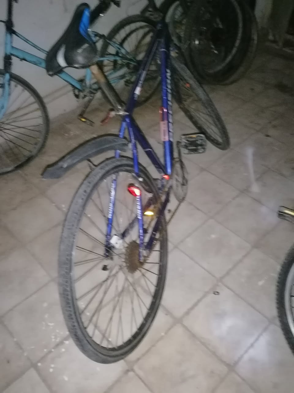 بايسكل للبيعالسعر 45 في مجال


**إذا كنت صاحب هذا الإعلان وتريد حذفه لأي سبب، رجاءا أرسل رسالة إلى الدعم الفني**