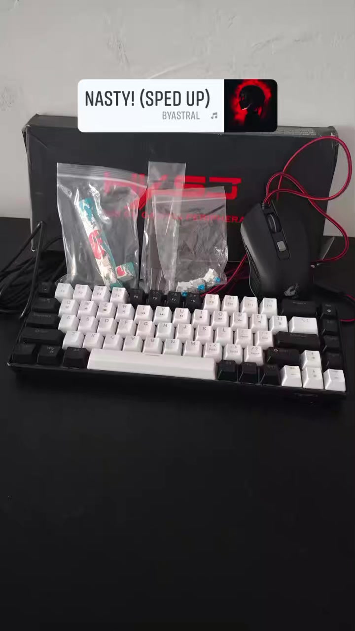 25 الف كلهن وتوصيل مجاني ***********
كيبورد ميكانيكي 
وماوس شركه زيو
