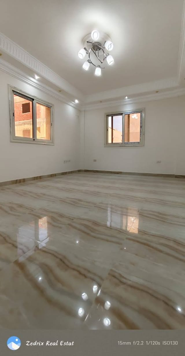 🔥 فرصة مميزة للإيجار في الشيخ زايد – الحي السابع

🏡 شقة مميزة أول بلكونة على شارع البستان
✅ 3 غرف نوم
✅ 2 حمام
✅ ريسبشن كبير
✅ مطبخ
📍 موقع مميز قريب من جميع الخدمات

📲 للتواصل والاستفسار أو حجز المعاينة:
@ [9***********303:13708:010 25905892]
