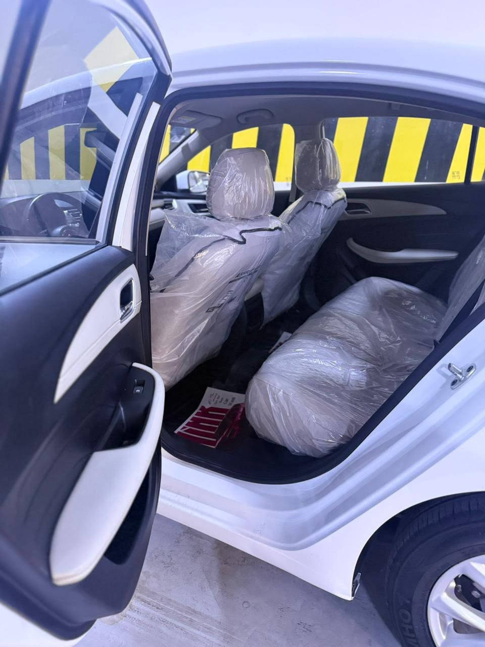 السلام عليكم
MG5. 2024 
رقم بغداد دولي تحويل 
كفاله عامه فقط ملاحضات
بصمة تشغيل مثبت سرعه 
حساس +كامره. + شاشه  وتحكم ستيرن 
مكاني / البصرة 
س/ 102وبيه مجال 
هاتف / ***********

