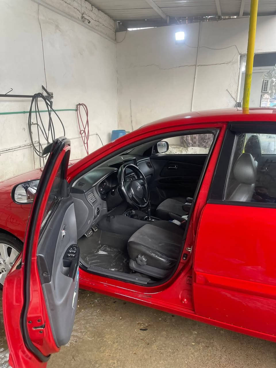 كيا بࢪايد2010
مواصفات:

تحكم ستيرن

جامات ڪهرب

مرايات شفط

مكينه حجم  16

داخل اسود 

الضرر

بوند تبديل قطعه اصيله 

بدون صبغ 

الهاتف:***********
