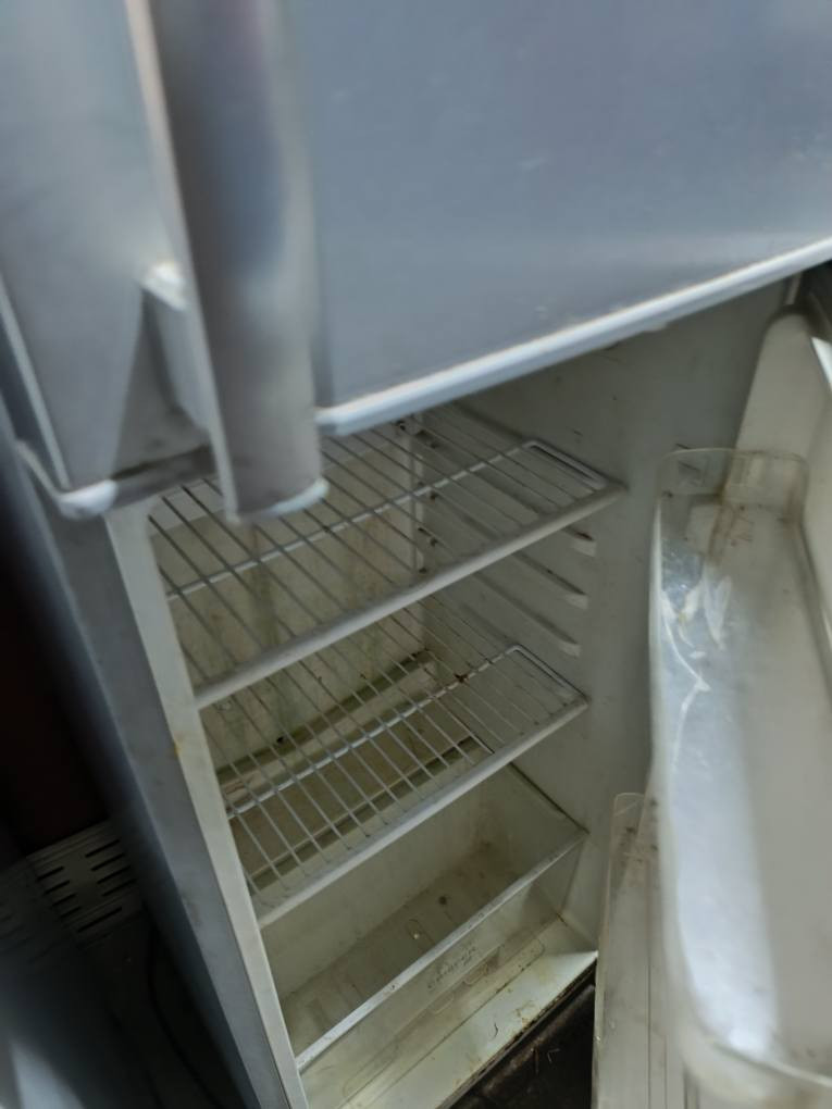 ثلاجات جميع الأحجام واسعار مناسبه كربلاء الحر قرب مستشفى التركي الاتصال *********** كربلاء, العراق
