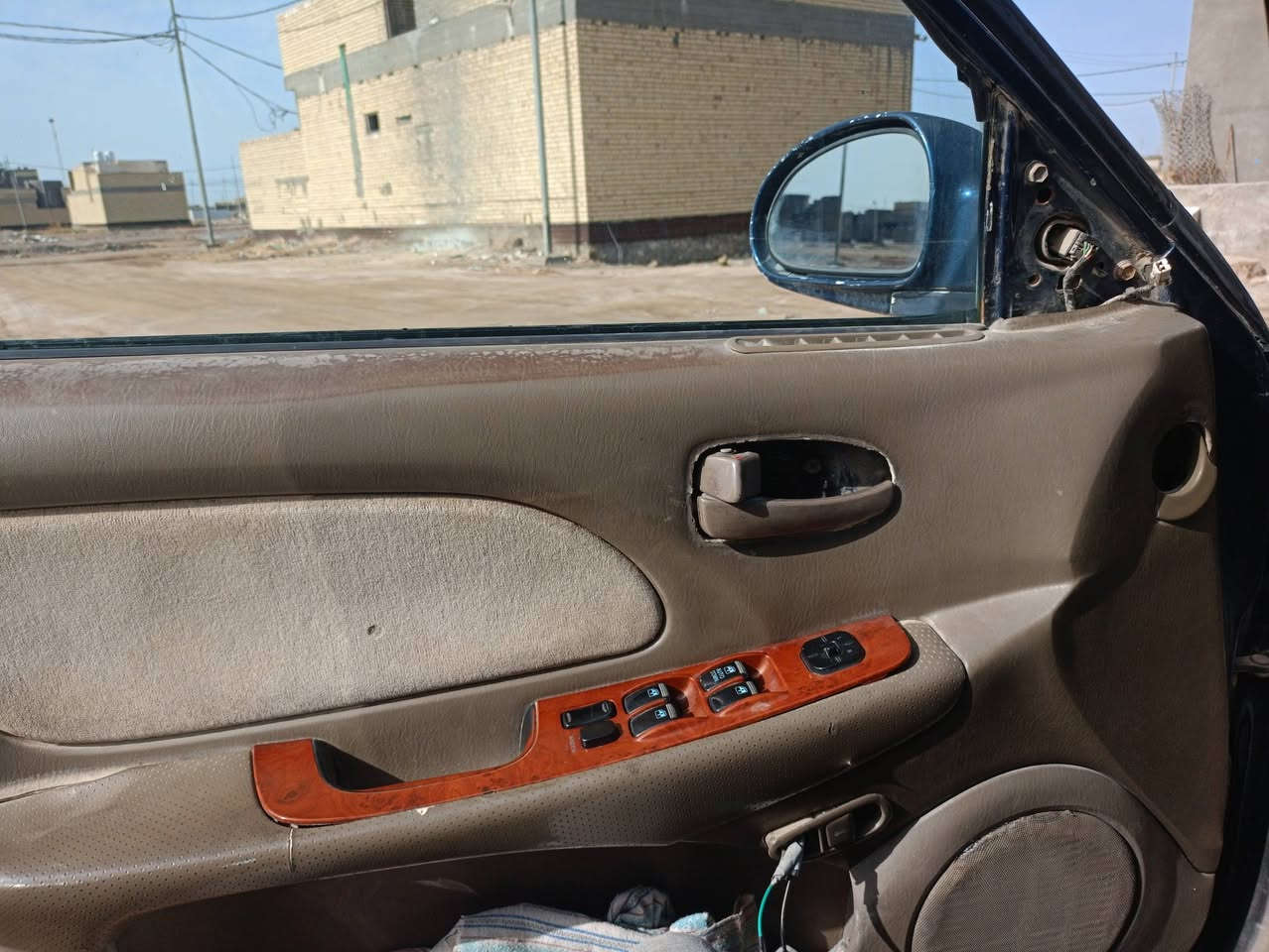 سوناتا وفود 2004 بانزين غاز 
سيارة جاهزة 
رقم بغداد بأسمي سنوية لنهاية 26 هزة جديدة 
تبريد شغال 
جامة امامية جديدة 
محرك 2000 لا توجد مشاكل 
النواقص .
ماطور جام باب خلفي .
دعامية امامية تعبانة .
السعر 55 بيها مجال حك الجية مكانها السماوة 
***********
