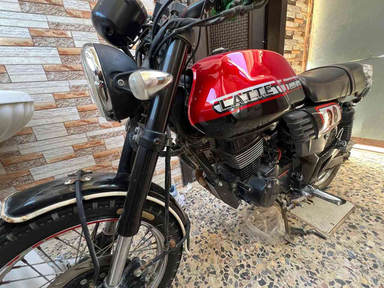 ٢١
اصولي
مزوده صالنصه رياضي + دشالي امامي وخلفي + تاير + تانكي + بصمه وتشغيل عن بعد
مكفوله

مراوس فقط


**إذا كنت صاحب هذا الإعلان وتريد حذفه لأي سبب، رجاءا أرسل رسالة إلى الدعم الفني**