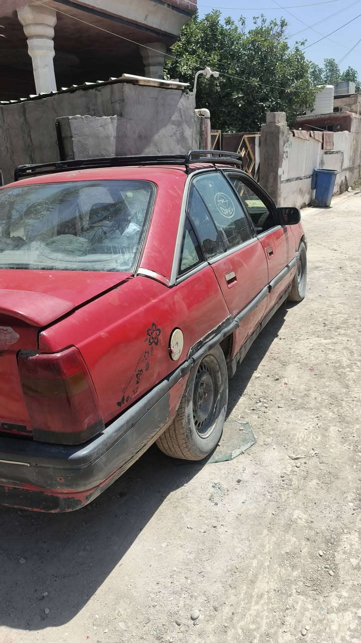 اوبل اوميكا محرك جديد كير جديد صدر جديد كهربايات شغالة  نقص بطانة مال سايق والبطيخة مال الصانصة بيهة شك تحويل ثاني يوم سعر 17 ورقة وبيهة مجال استفسار ***********
