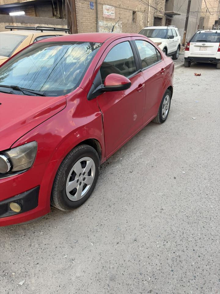 شوفر سونك 2013 كير عادي محرك 1800 وارد امريكي حادثها جاملغ ايسر فقط مصلح ومصبوغ ونص باب السايق ويا
سياره كير ومحرك وتبريد وكاله نظيفة كلش صار 5سنوات عندي وسنويه ب2028 تنتهي مكان بغداد رايدها ب55 ورقه وبيها مجال
الاستفسار الاتصال ***********
