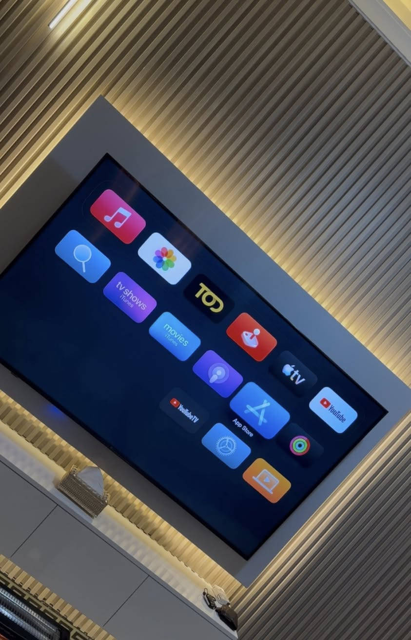 السلام عليكم للبيع جهاز apple tv مثل ما موضح بالصورة السعر 60 الف. ***********
