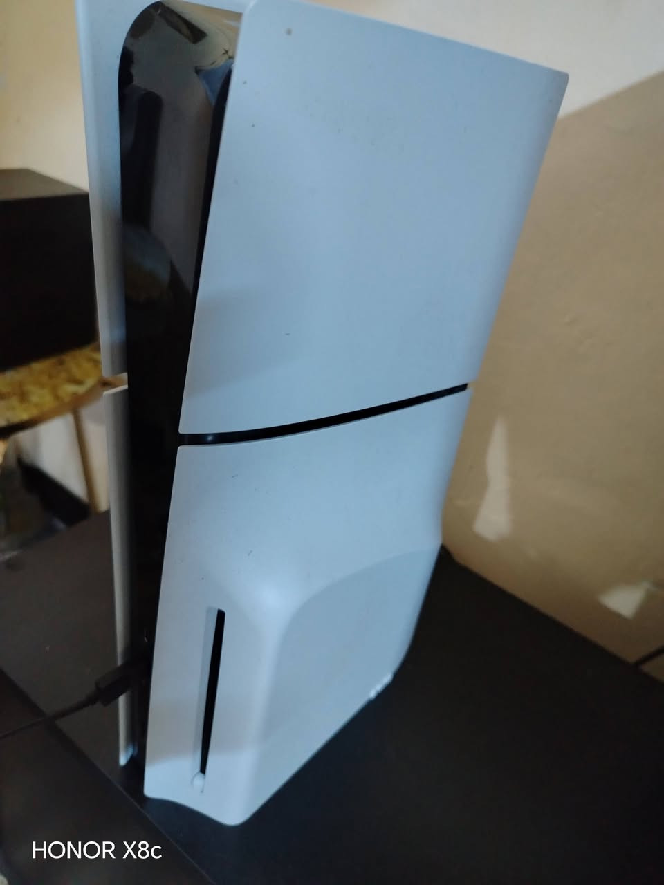 السلام عليكم بلي 5 سلم للبيع
ملحقاته كارتونه وجوستك وقرص ويوبي اس 2000 2kv وكيبلاته كلها اصليه اي خلل ما بي ابد لوك ستيكر استعمال سبوع فقط سعر750 وبي مجال خاص ودلل


**إذا كنت صاحب هذا الإعلان وتريد حذفه لأي سبب، رجاءا أرسل رسالة إلى الدعم الفني**