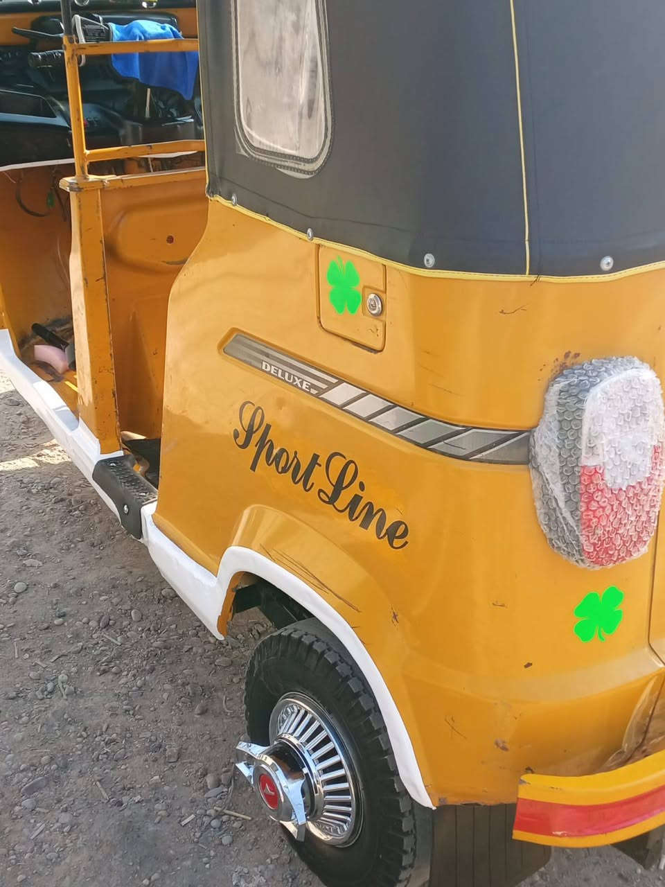 سلام عليكم تكتك تفيس 2019تكتك مكفول من ضربه وصبغه مكينه مجفته لوحات نكليزي بسمي محافظة بغداد غزاليه ***********هاذ رقم الهاتف سعر 5700وبيه مجال
